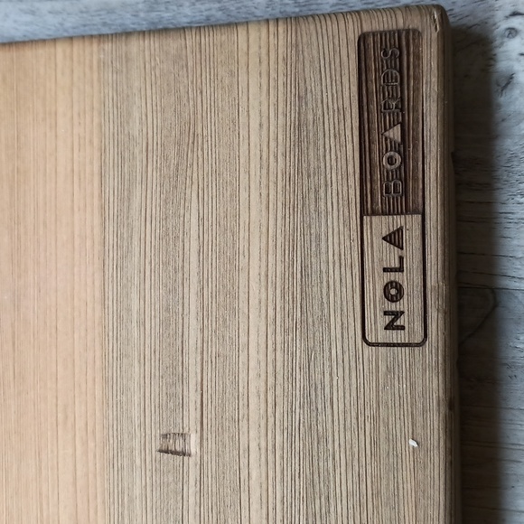 Nola boards carved design cutting board - Picture 4 of 10